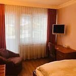 Parkhotel Bellevue Budget Hotel Lenk