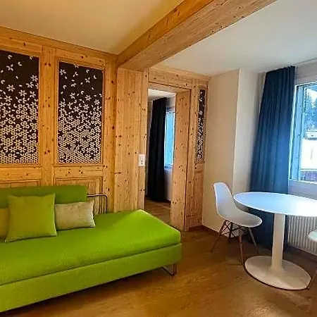 Parkhotel Bellevue Budget 2* לנק
