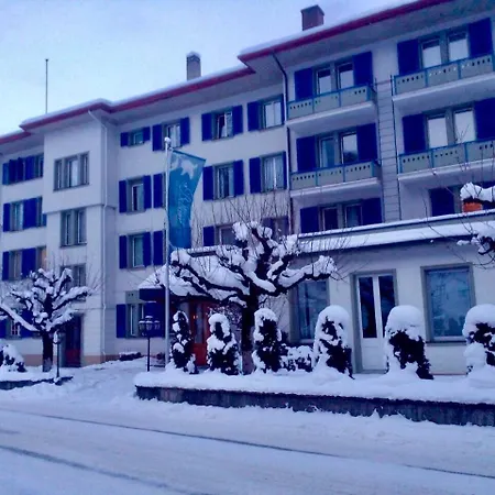 Parkhotel Bellevue 3* Lenk