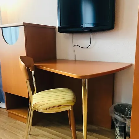 Parkhotel Bellevue Budget לנק